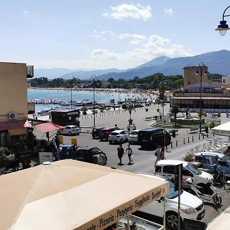 Tirreno Mondello Apartman *